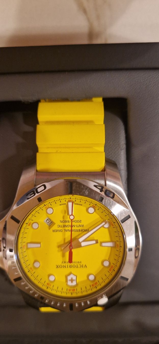 Victorinox Orologi: Victorinox professionel diver – Usato da Burgdorf venduto da maj_swz8 3