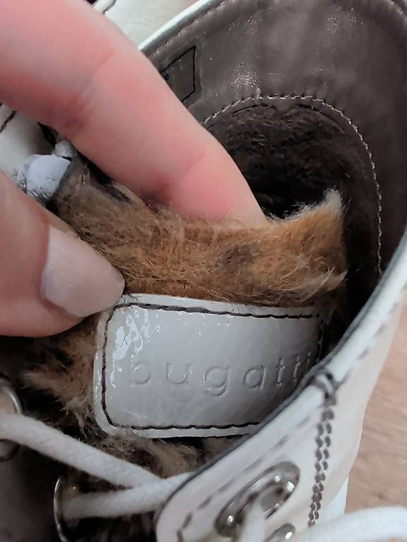 Bugatti Scarpe da donna: Bugatti Damen Boots white Gr. 37 – Usato da Schwarzenbach SG venduto da ana_vb2s 4