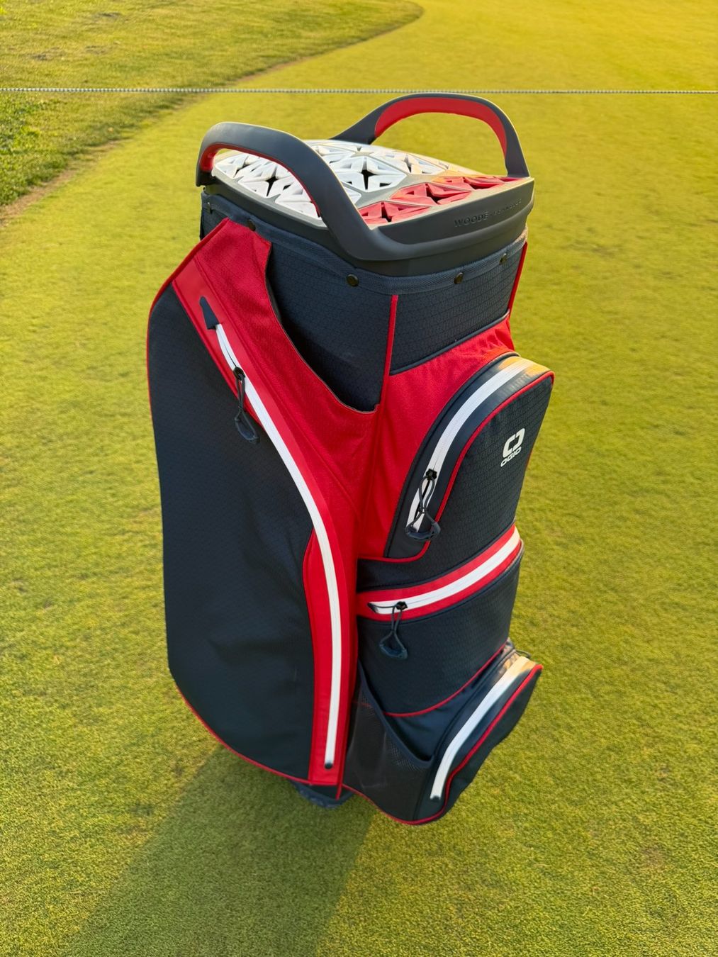Ogio Taschen: Golfbag - Ogio All Elements Silencer - Cartbag – Neu (gemäss Beschreibung) aus Cham von Harru 2