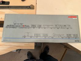 Märklin 26730 "Schweizer Güterzug" mit Krokodil und 7 Wagen