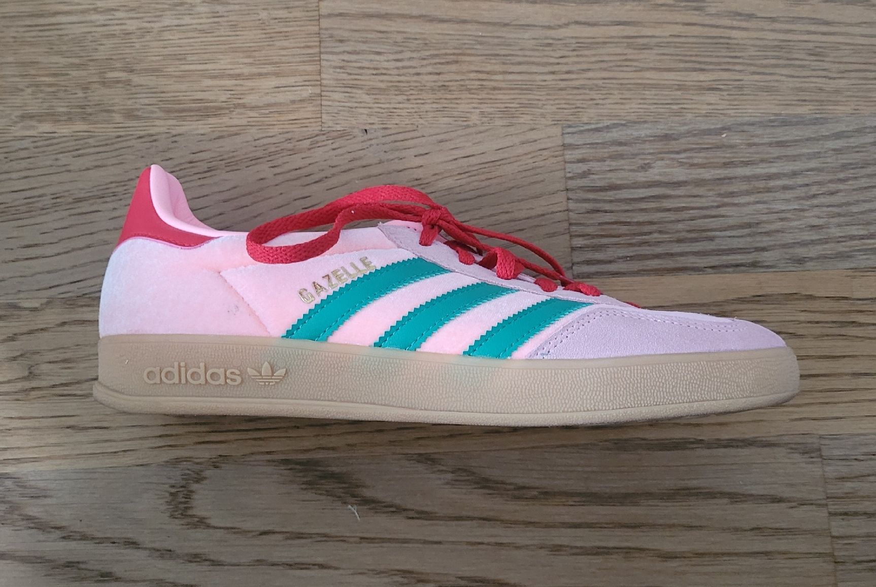 Adidas Damenschuhe: Sneakers original Adidas gazelle pointure 38 – Gebraucht aus Sion von lik_k6h2 3