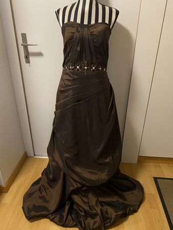 Elegantes Abendkleid, Gr. 38/40, braun, mit Strass