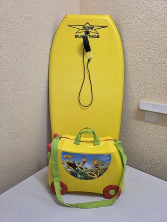 Trunki Kinderkoffer Biene Maja mit Surfbrett gelb