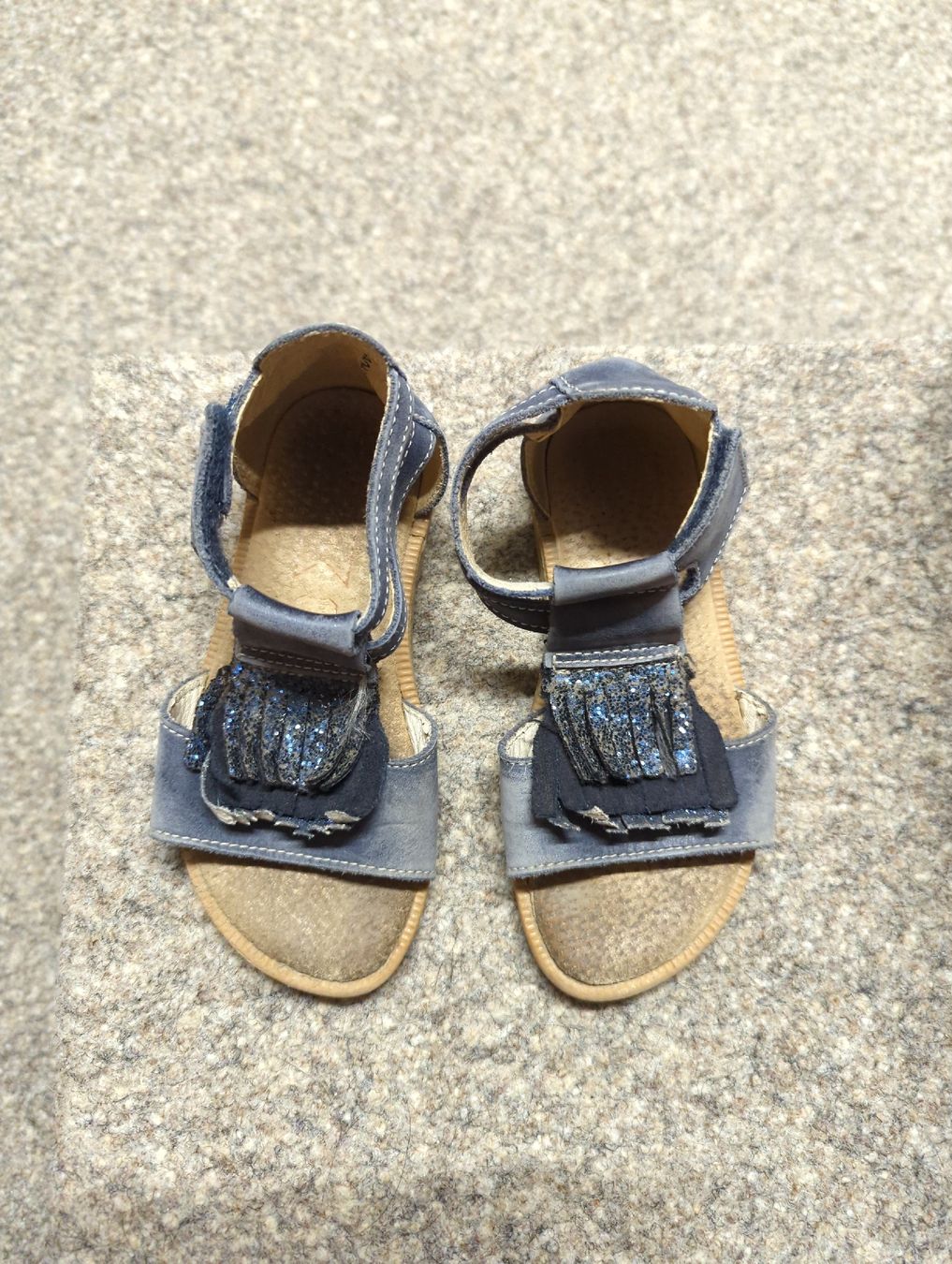 Scarpe per ragazze: Sandalen Kinder Grösse 27 gebraucht – Usato da Riniken venduto da ChristophKeys