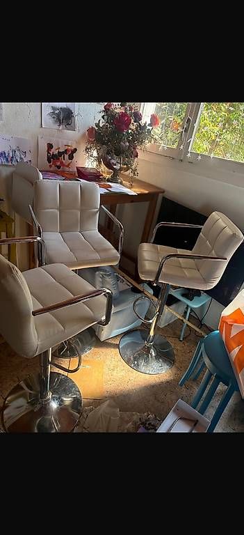 Hocker: Barhocker weiss  – Gebraucht aus Wettingen von xen_t6v6