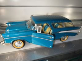 Chevrolet Nomad 1957 Modellauto 1:18 Road Tough