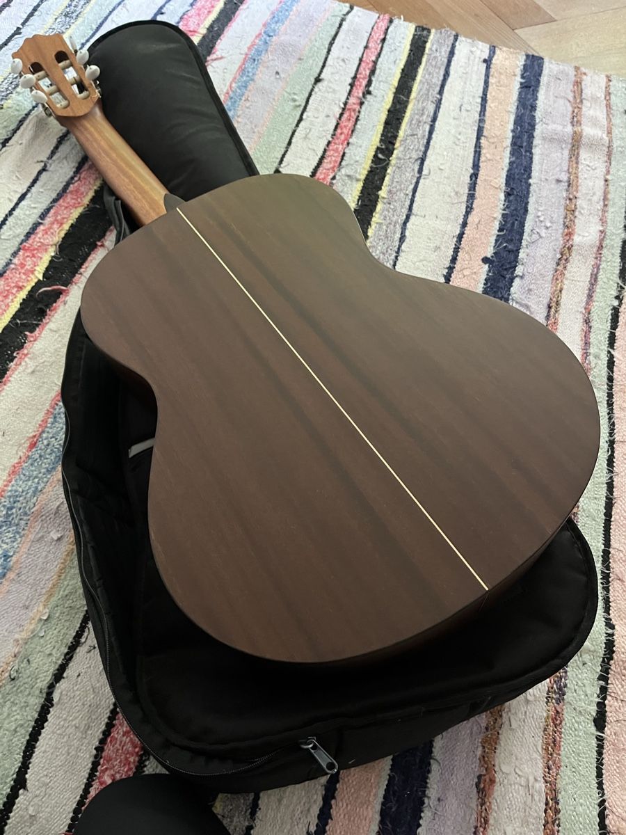 Strumenti musicali: Cuenca 30 OP Konzert-Gitarre  🎶 – Nuovo (secondo la descrizione) da Bern venduto da r_tschuemperlin 2