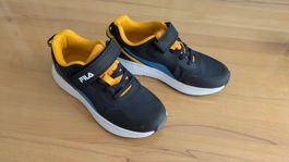 neuwertiger FILA Sneaker / Turnschuh - Gr. 34
