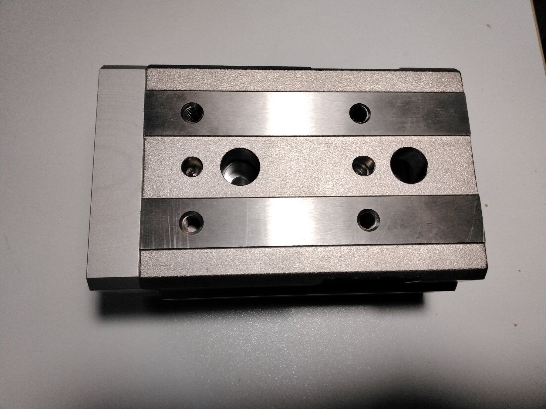 Altri prodotti elettronici: SMC MXQ25-30 – Usato da Bussy FR venduto da 023 1