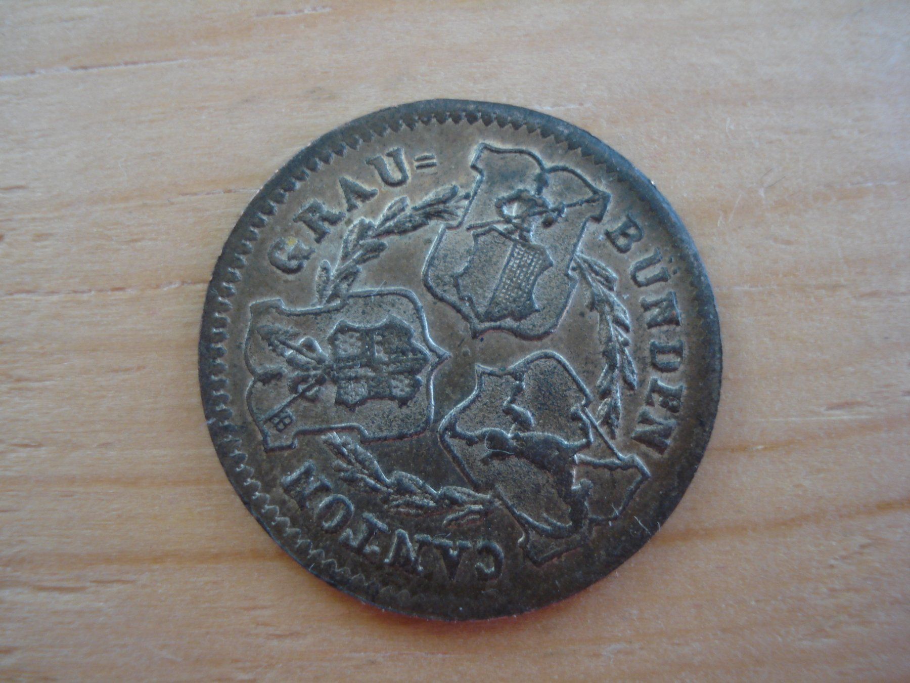 Tutti le monete: (D) Graubünden 1/2 Batz 1836  UNZ- – Usato da Erlach venduto da Net-Coins