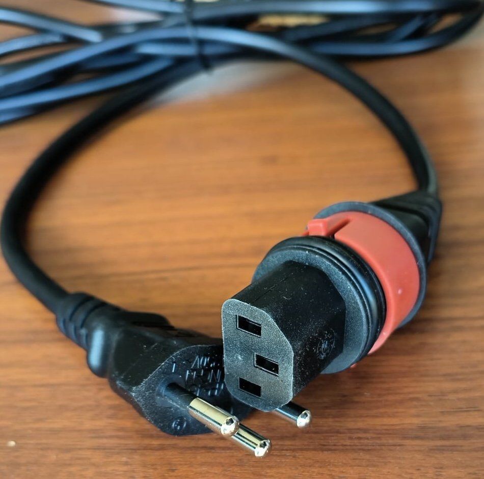 Kabel: Linak Netzkabel Schweiz zu Steuerbox – Neu (gemäss Beschreibung) aus Agno von Snapyalpha 1