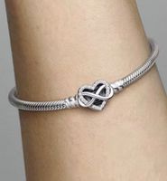 Wunderschönes Original Pandora Moments Armband!