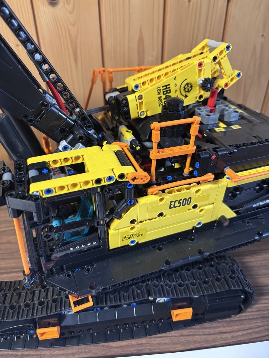 Lego Baukästen: LEGO Technic 42215 Volvo Bagger neuwertig Bausatz – Gebraucht aus Gerlafingen von Marcryter 2
