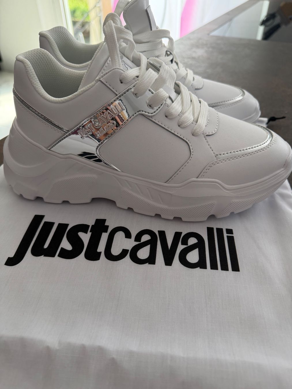 Roberto Cavalli Chaussures femmes: JUST CAVALLI SNEAKER EU 38 – Neuf (Voir description) à Arch par ellaisa84