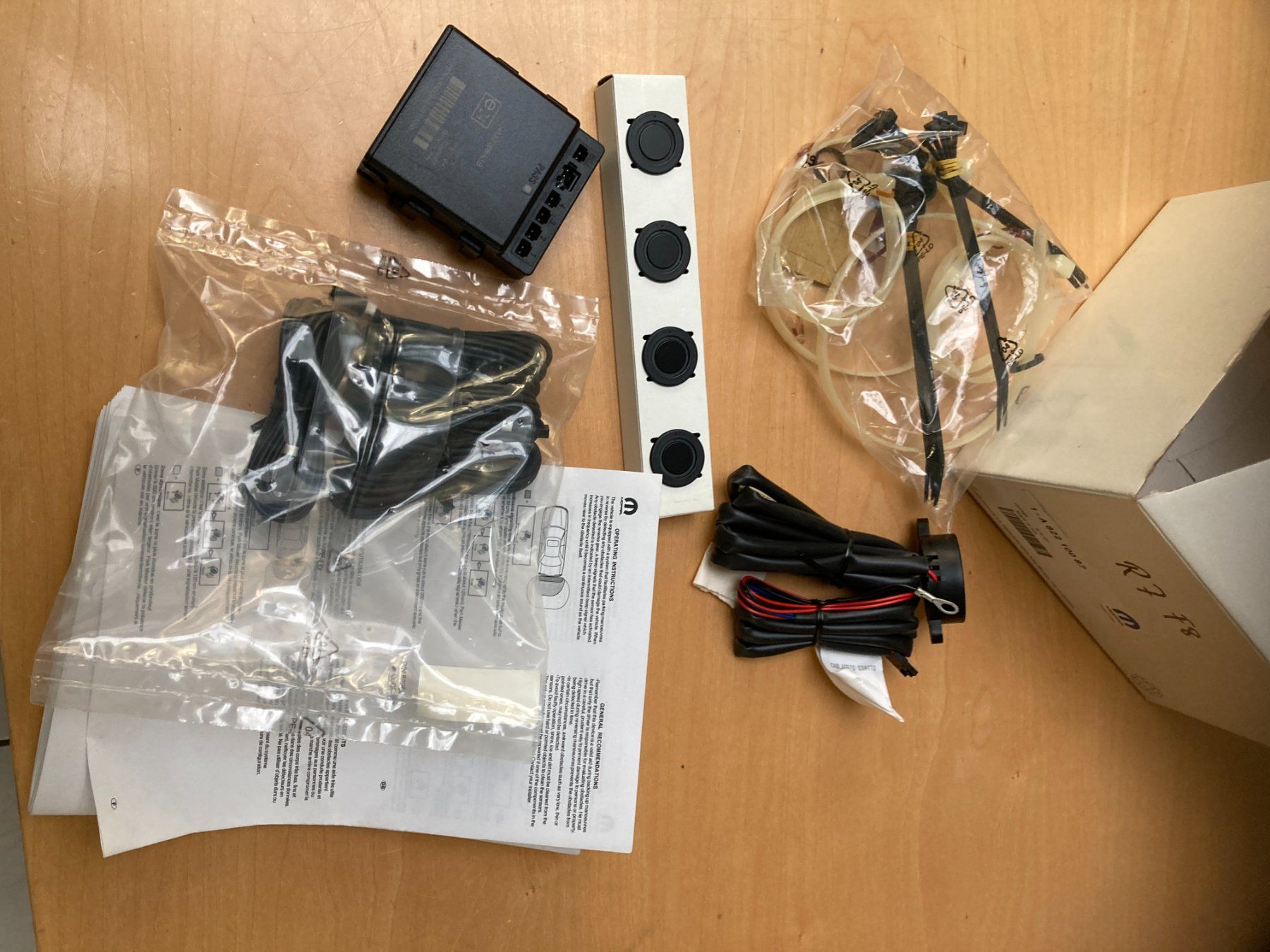 Jeep Alle Autoersatzteile: Jeep Grand Cherokee Chrysler 82210087 Park Distance Sensor – Neu und originalverpackt aus Cham von WB2223