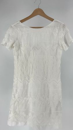 Weisses Sommerkleid mit Spitze, Grösse XS - Wunderschön!