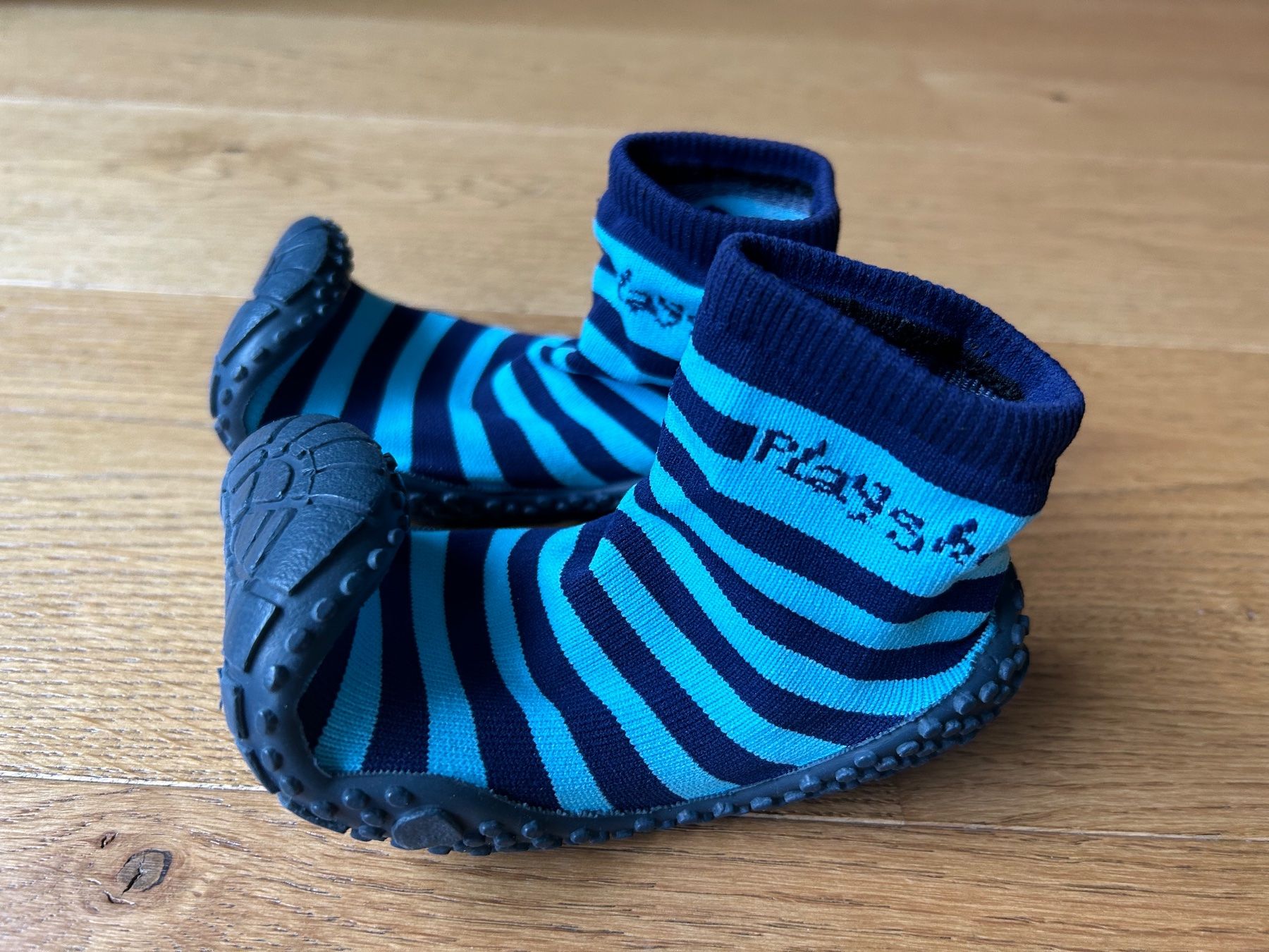 Chaussures garçon: Kinder Strandschuhe Gr.28 – D'occasion à Rothrist par szc_9dg5 4