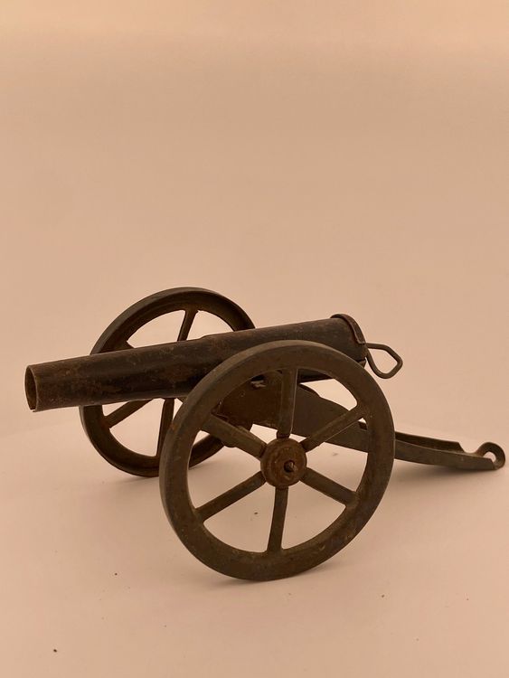 Jouets: Antike Kanone Spielzeug aus Blech Marke unbekannt. 15 x 7 cm – D'occasion à Zürich par Nobs1 3