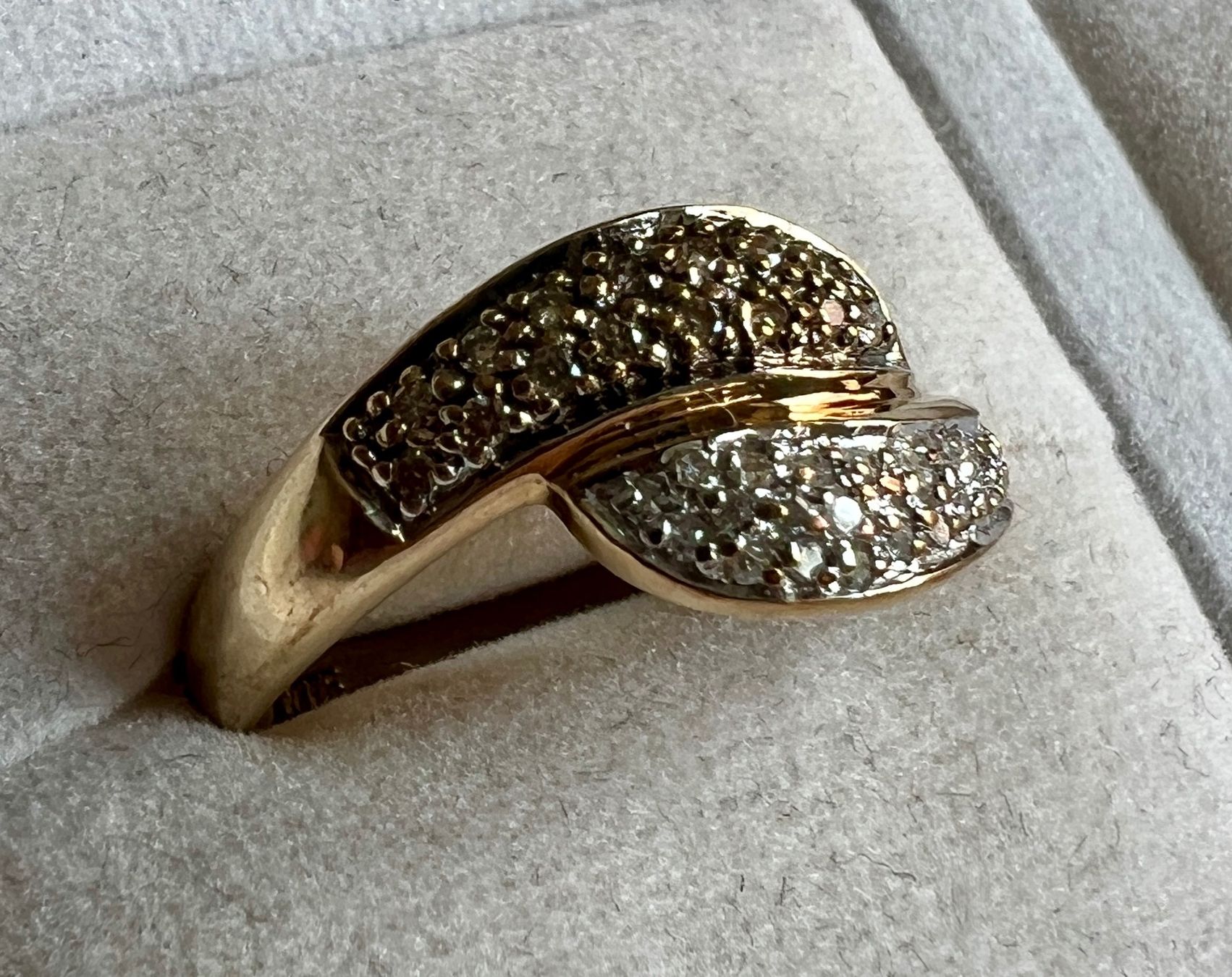 Ringe: Gold-Ring 9K mit evtl. Diamanten – Gebraucht aus Chur von Penting1935 1