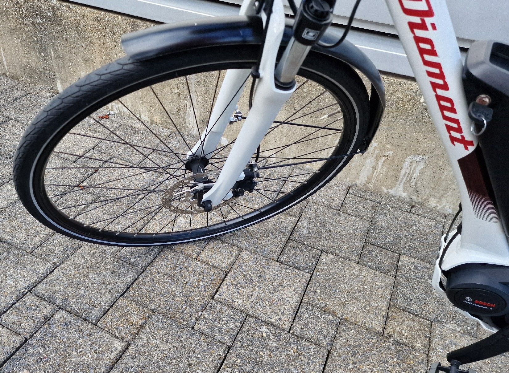 Diamant Velos: E-Bike Diamant Elan Motor Bosch Performance – Gebraucht aus Oberuzwil von SpigEbike 6