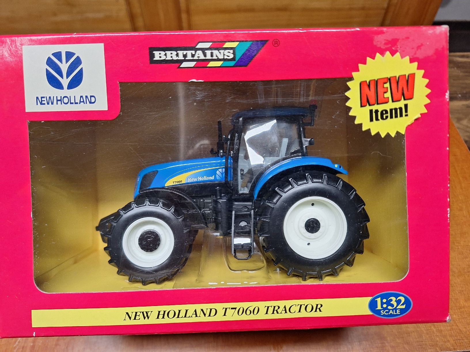 Britains Kit di modellismo & Modellini statici: Britains New Holland – Nuovo e nell'imballaggio originale da Laupersdorf venduto da walmeister62