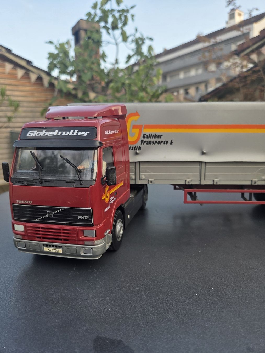 Spielzeuge: Spielzeug Lastwagen Galliker Mega-Liner – Gebraucht aus Basel von yae_7ktl 1
