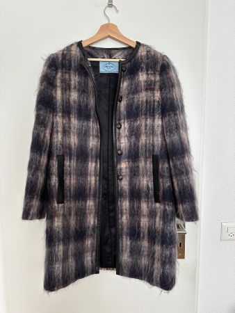 PRADA Milano Mantel. Grösse IT.42/DE.36. Wie neu. Höher NP.-