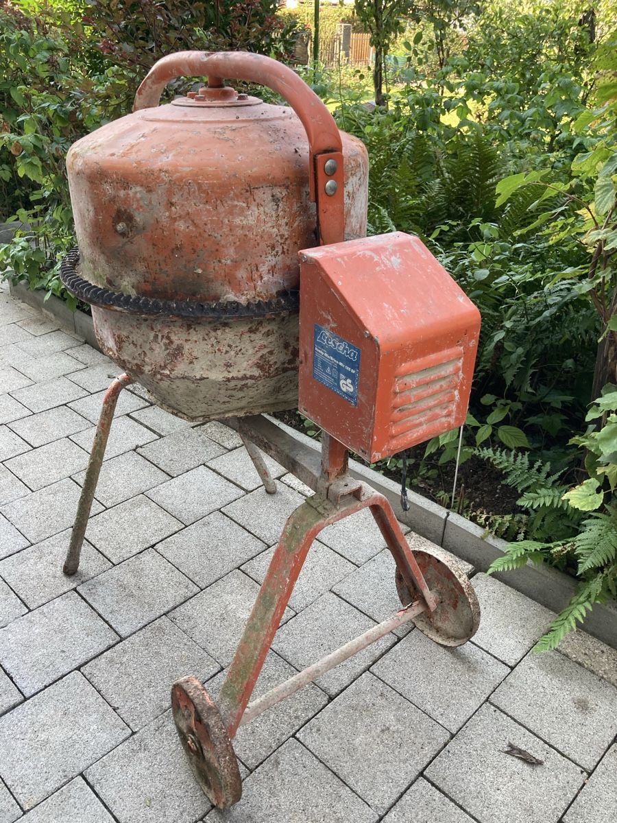 Tutte le macchine: Lescha Betonmischer – Usato da Schlieren venduto da Flower5