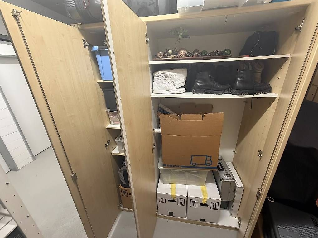 Schränke: Schrank – Gebraucht aus Uzwil von sab_nhc7 1