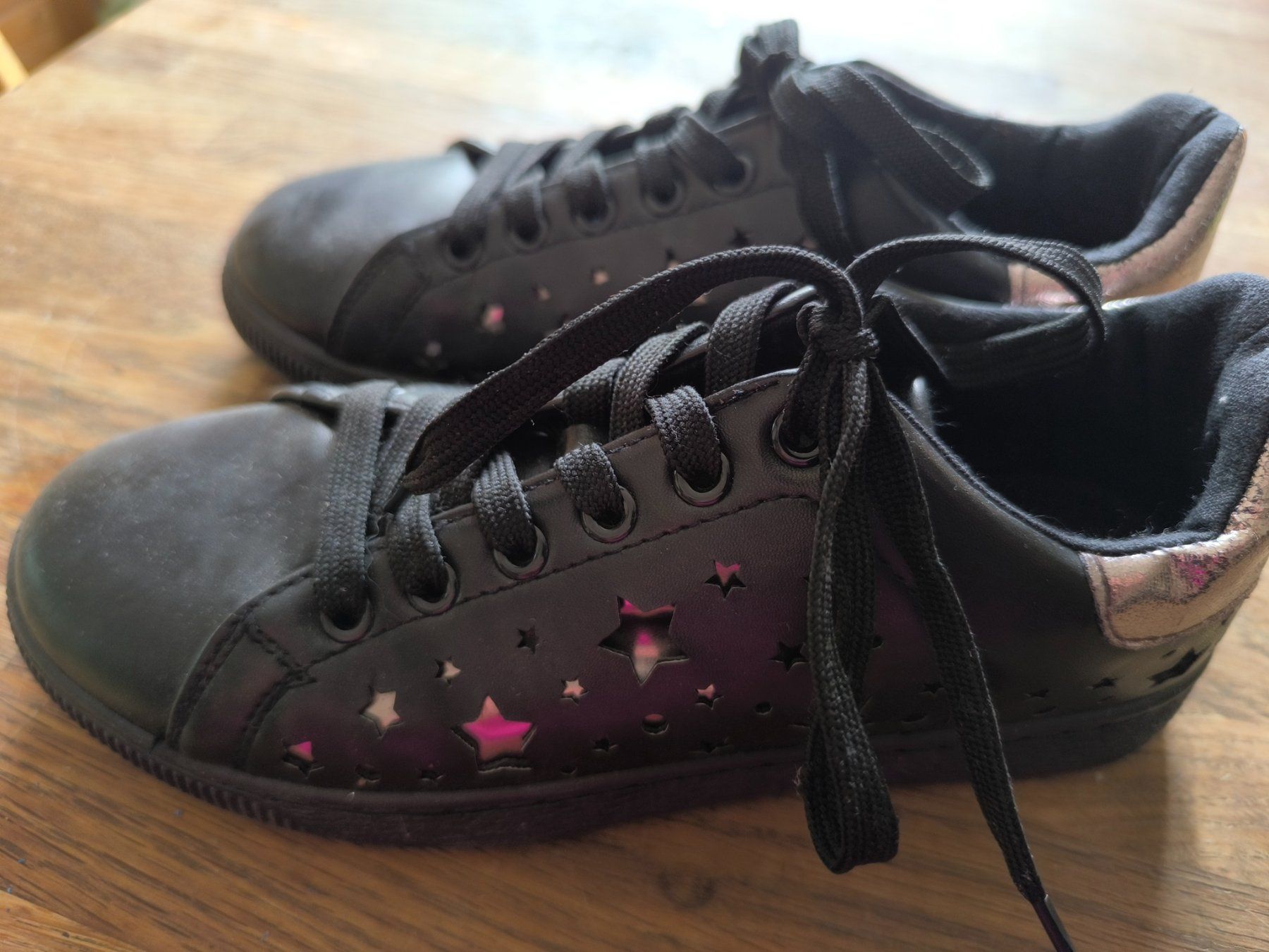 Scarpe da donna: Tolle Sneakers Gr. 39 – Usato da Gebenstorf venduto da Genx74