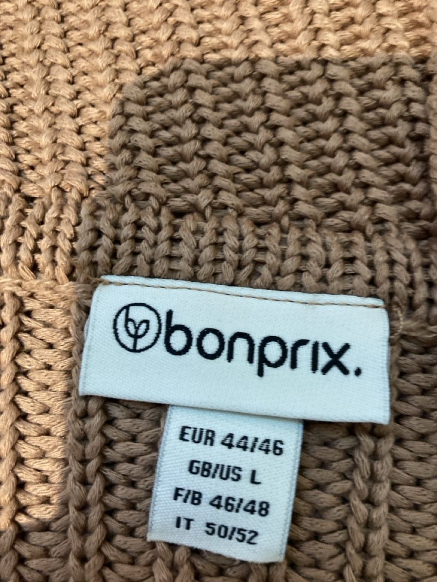 Vestes: Strickjacke Grösse 44/46 – D'occasion à Selzach par SB09 1