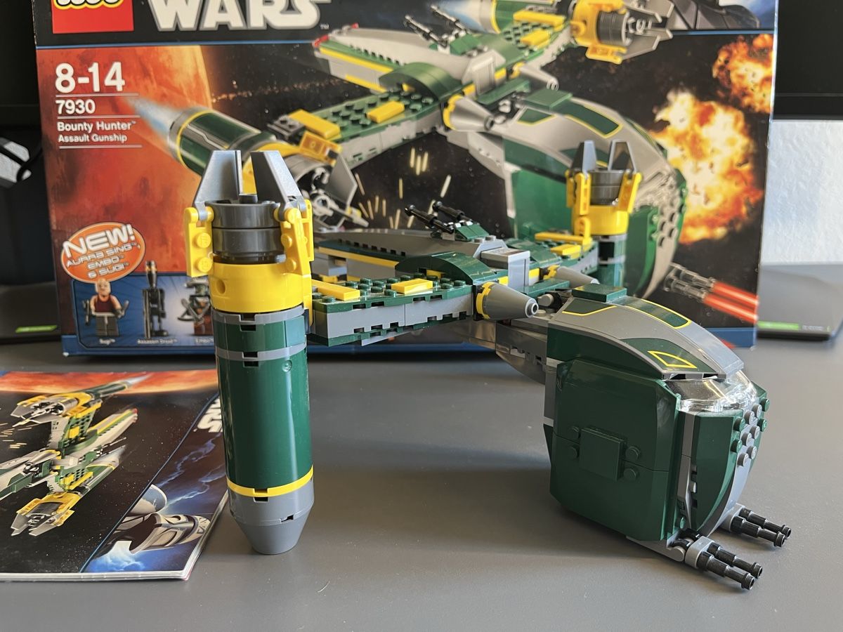 Lego Spielzeuge: LEGO Star Wars Set 7930 Bounty Hunter Assault Gunship – Gebraucht aus Fribourg von Helvetix7 5