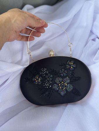 Eleganti Handtasche/Clutch, Schwarz mit Blumen, neu!