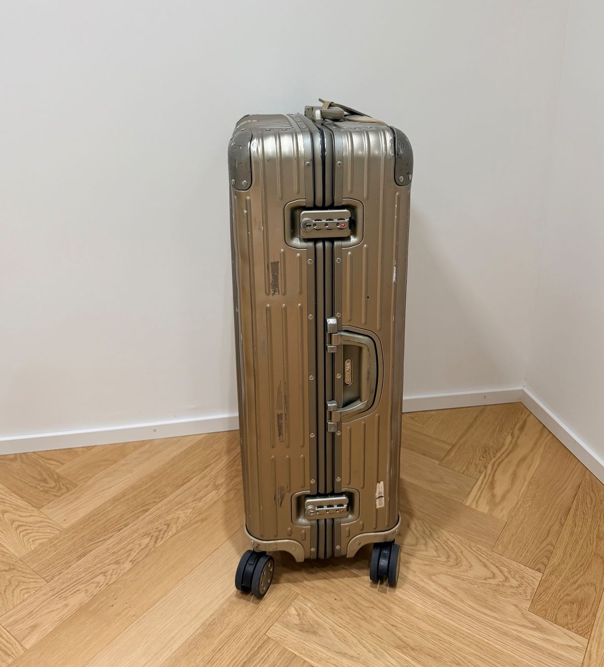 Rimowa Valigie: Rimowa Koffer Aluminium – Usato da Roggwil TG venduto da est_r5x7 2