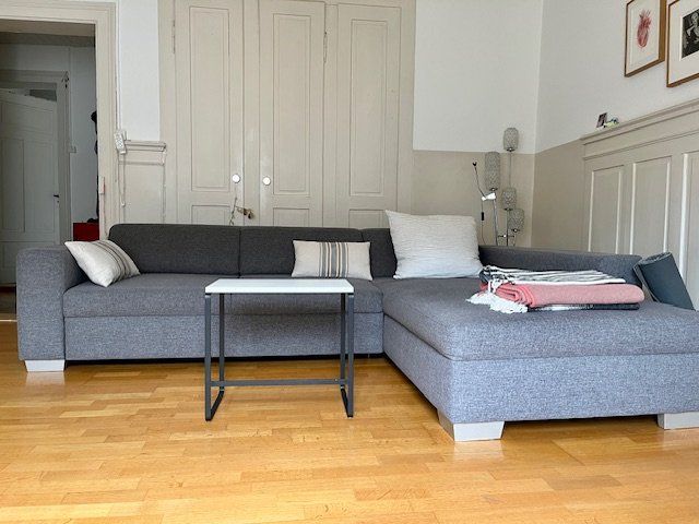 Interio Sofas: Design-Sofa mit Liege - stillvoll & bequem – D'occasion à Zürich par 5352petra