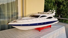 Luxusyacht Sunseeker Manhattan 74 von Graupner
