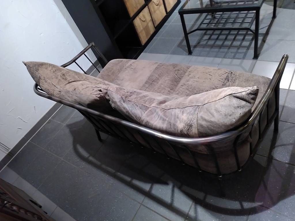 Divani:  2er Sofa im Industrie Design – Usato da St. Urban venduto da pme_f7td 1