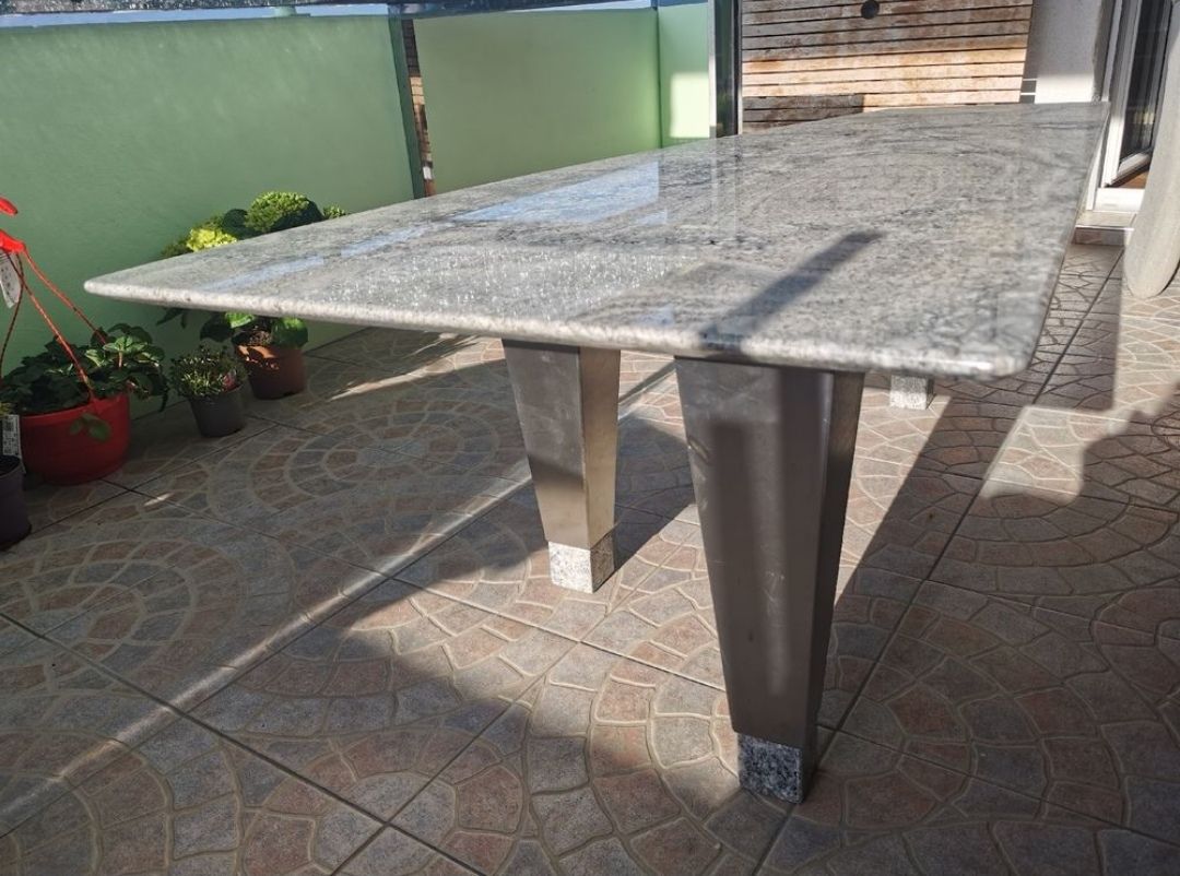 Tavoli: Gartentisch niedrig – Usato da Kaltbrunn venduto da PoleDanceFeldbachZH 1