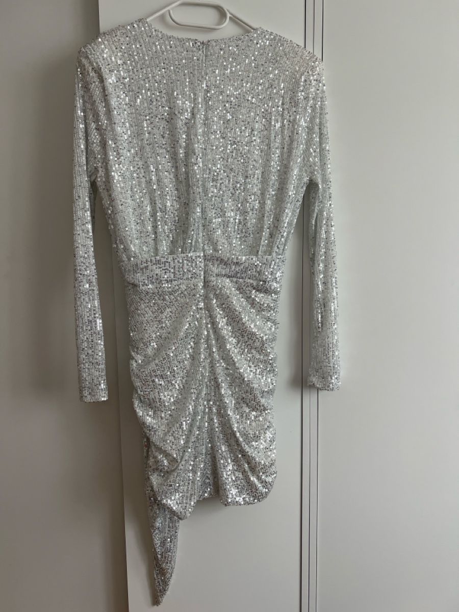 Vestiti: Robe blanche argentée à paillettes, M – Usato da Renens VD venduto da sar_bwz5 5