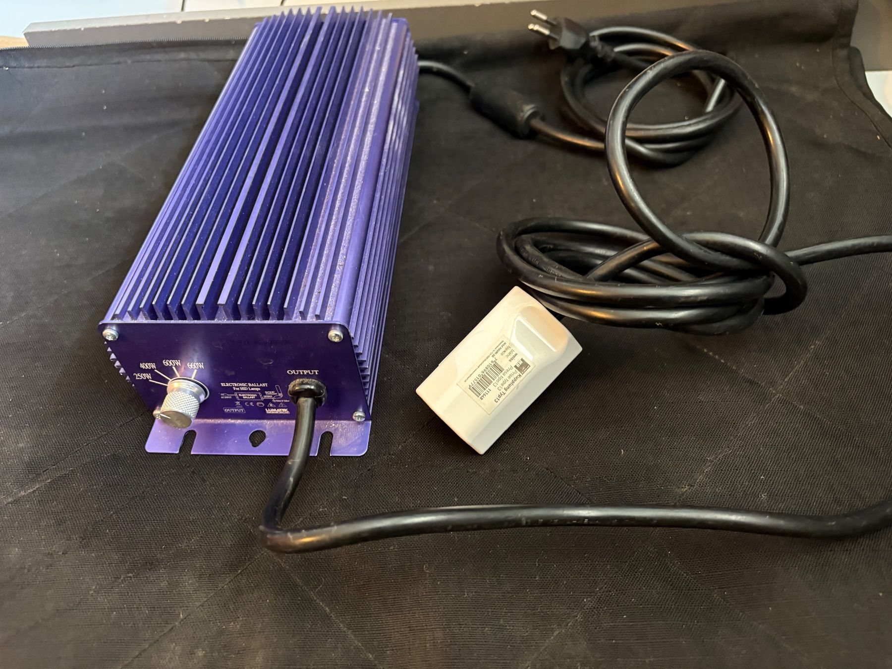 Lumatek Lampes: LUMATEK LK6240 - 600W – D'occasion à Lausen par sen_jm7c