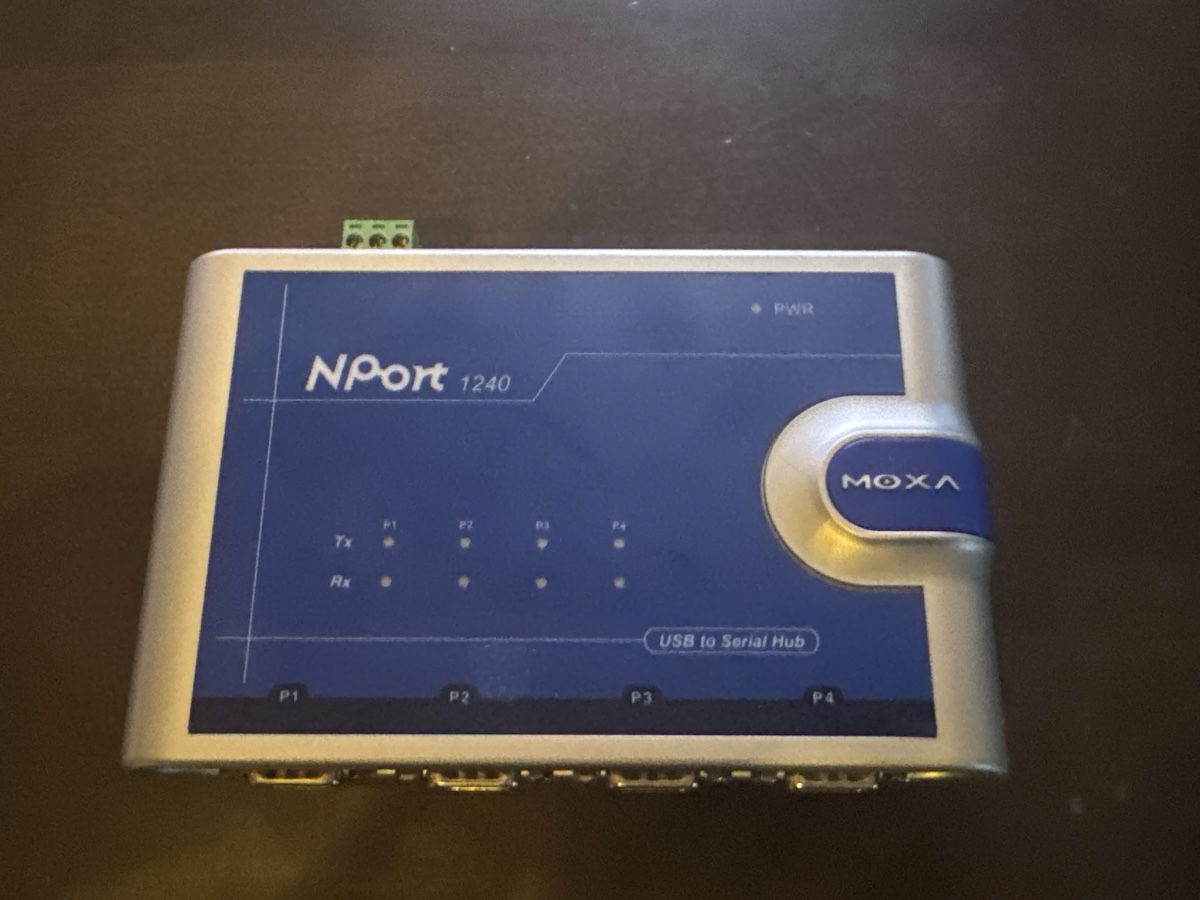 Moxa Laufwerke & Adapter: USB 4Port RS232 NORT 1240 – Gebraucht aus Fislisbach von Special24