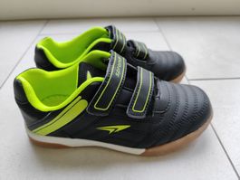 Neue Turnschuhe, Hallenschuhe Sprandi Gr. 31