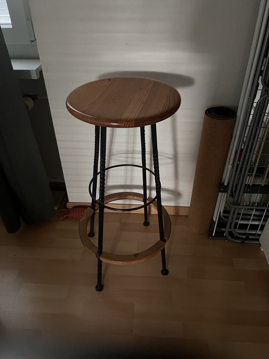 Hocker: Barhocker – Gebraucht aus Hinwil von Michelle.C
