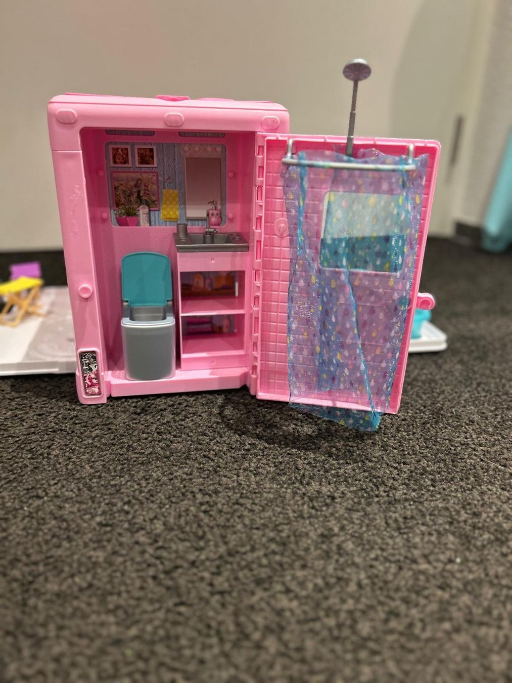 Spielzeuge: Barbiewohnwagen – Gebraucht aus Rümlang von sch_jp8f 1