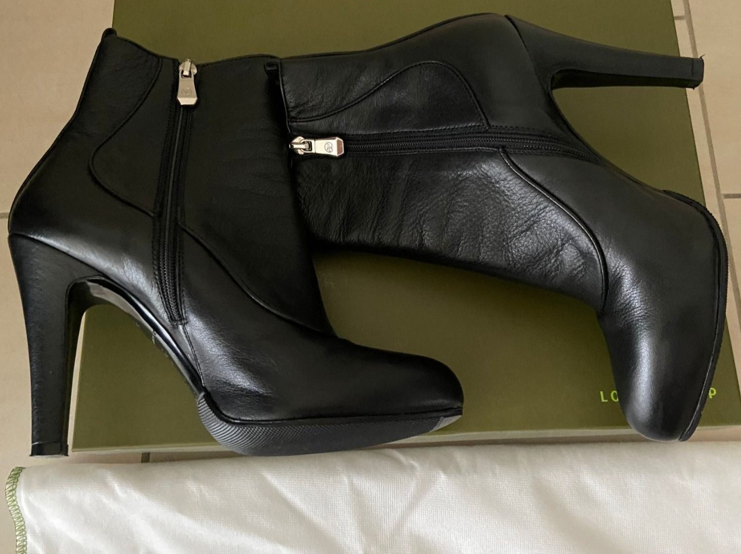 Longchamp Scarpe da donna: LONGCHAMP Stiefeletten Gr. 36 – Usato da Zürich venduto da Maki8 5