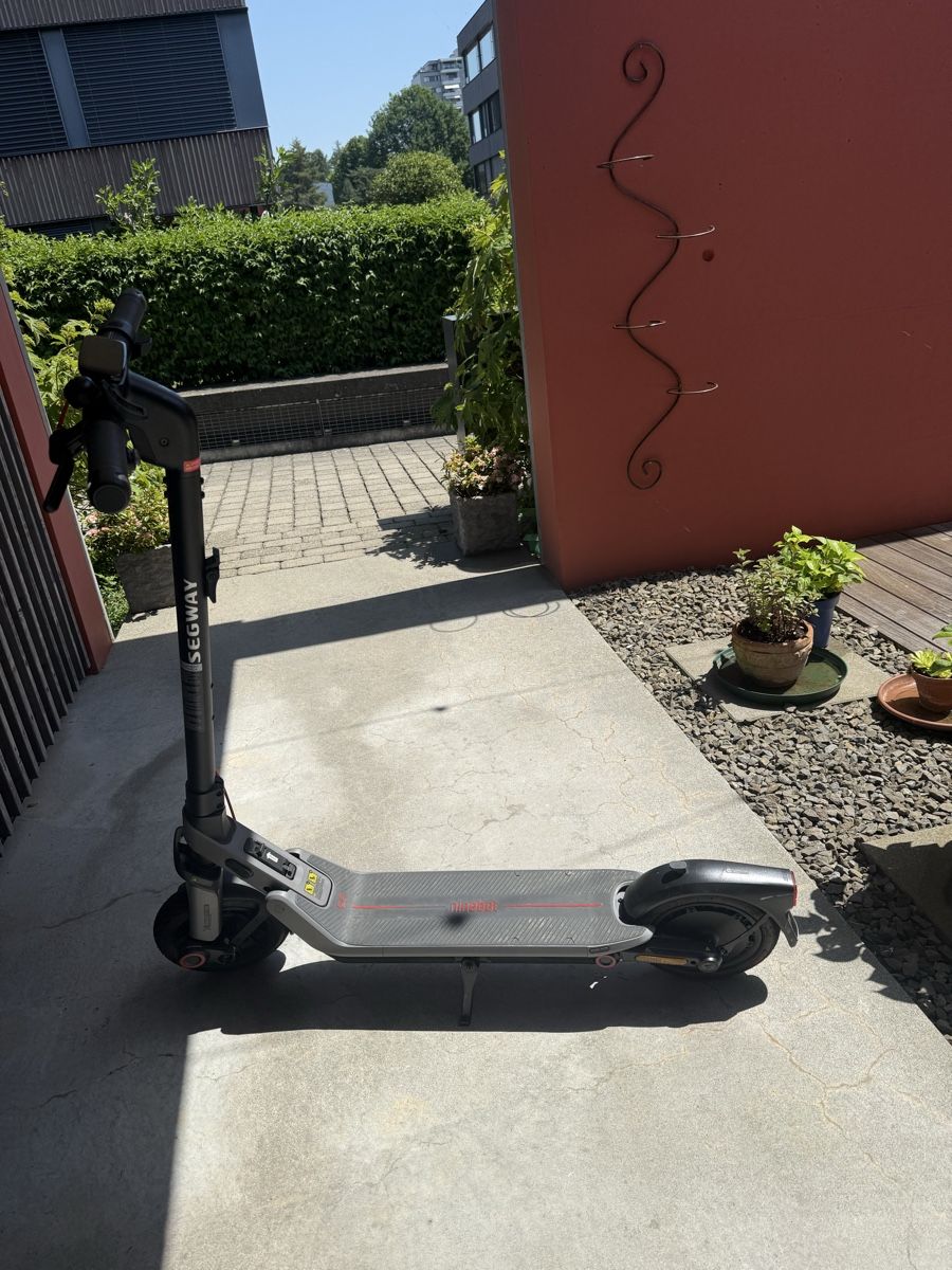 Scooters: Elektroroller – Gebraucht aus Hünenberg von Fjackie 1