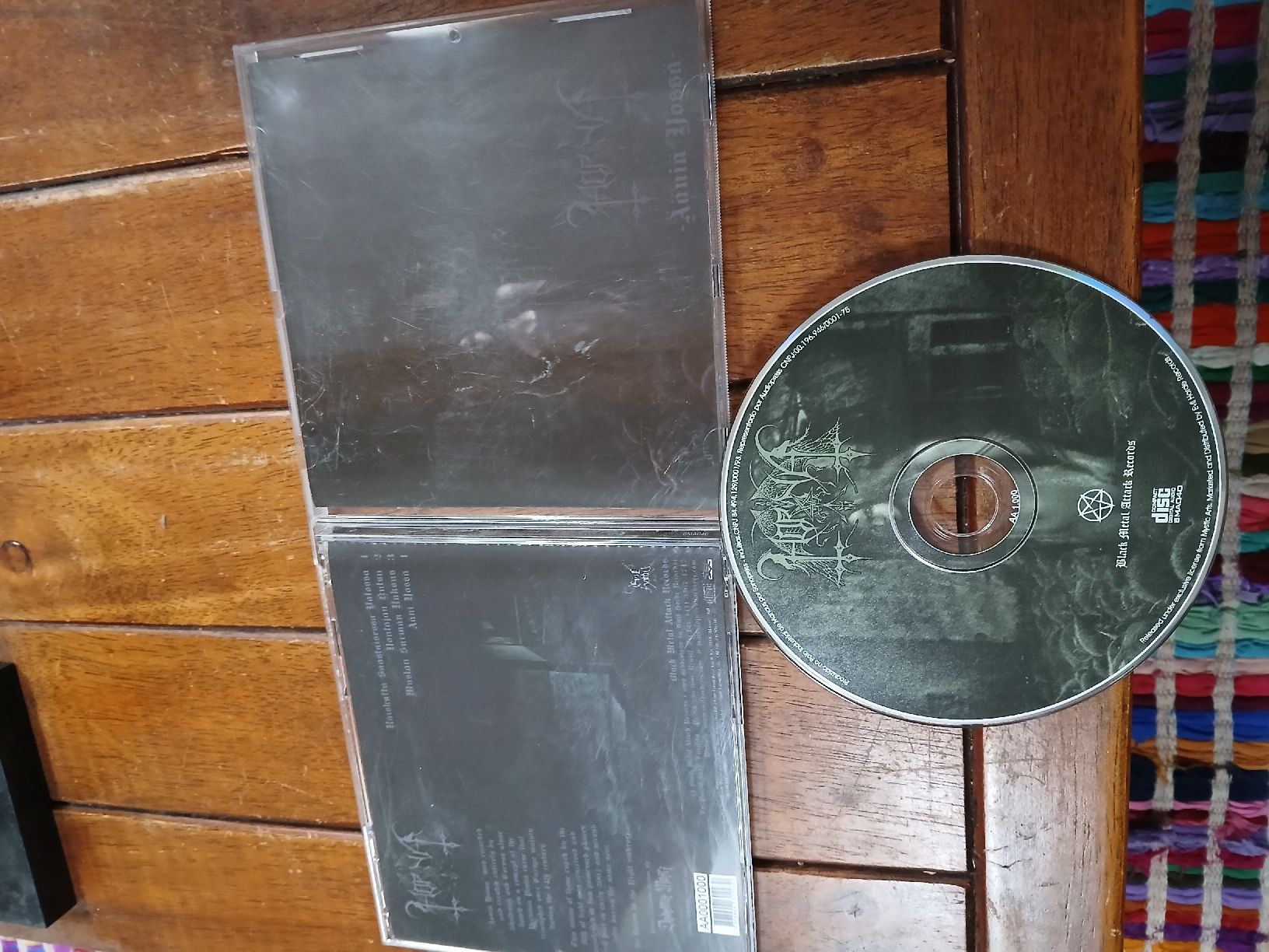 CD: horna- aania... – Usato da St-Cergue venduto da VeganWarrior