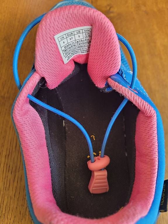 Jack Wolfskin Chaussures filles: Turnschuhe Jack Wolfskin, Gr. 37 – D'occasion à Muhen par Cacao72 2