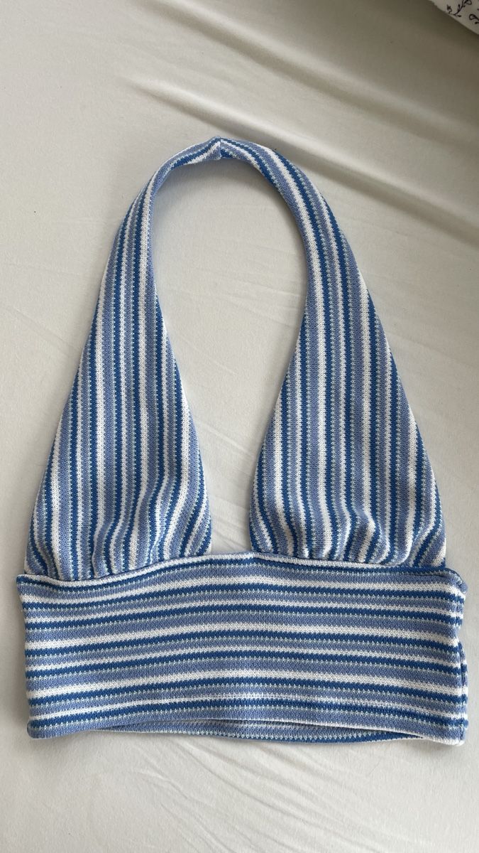 Top: Sommerliches Neckholder Top, gestreift – Usato da Muttenz venduto da lil_cs6m