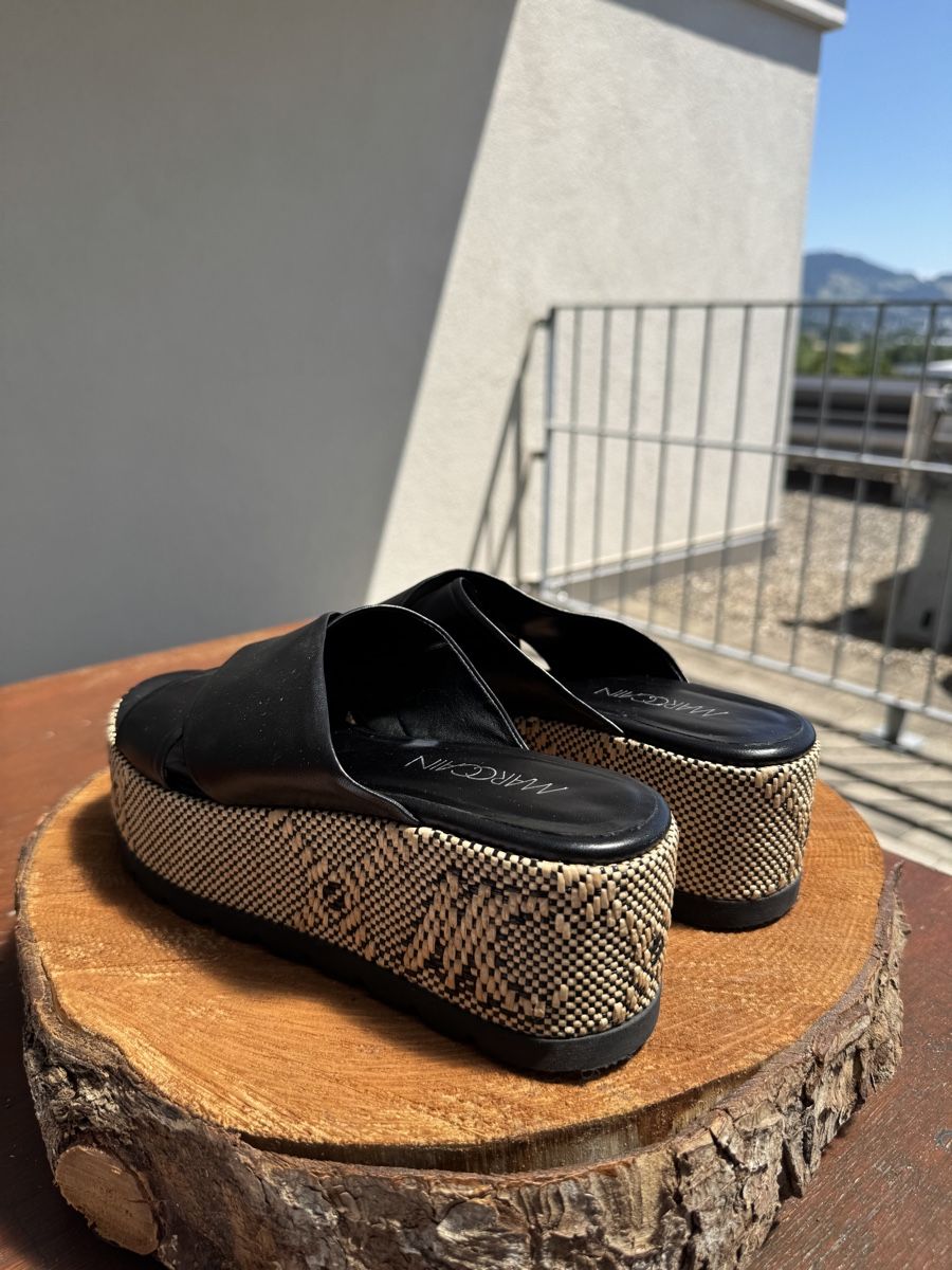 Marc Cain Damenschuhe: MARCCAIN Plateau Pantoletten schwarz echtleather Grösse 37 – Neu (gemäss Beschreibung) aus Wetzikon ZH von Jan_wojt 1